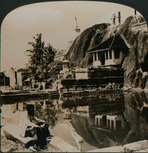 Isuruminiya, ein antiker und malerischer Felsentempel im Herzen von Ceylon, 1907 von Unbekannt