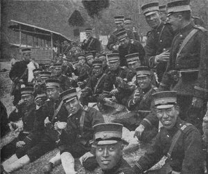 Japanische Soldaten auf dem Weg zur Front: Die Mittagsmahlzeit aus Tee und Reis, 1904-1905, 1907 von Unbekannt