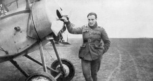 Jean Navarre, französischer Pilot, 1916 von Unbekannt