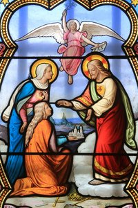 Jesus Christus und Jungfrau Maria. Glasfenster. Heiligtum Unserer Lieben Frau von La Salette, La Salette-Fallavaux, Frankreich
