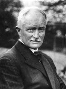 John Masefield 1878-1967, englischer Dichter und Schriftsteller, frühes 20. Jahrhundert von Unbekannt
