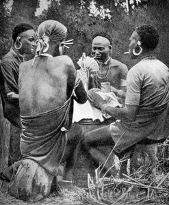 Kenianische Männer beim Kartenspielen, 1922