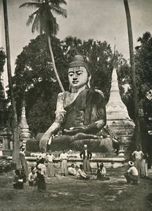 Große Buddha-Figur auf der Shwe Dagon Plattform, Rangun, 1900