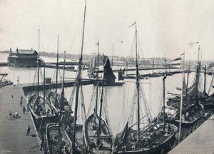 Lowestoft - Der Hafen und die Parade, 1895