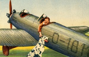 Marga von Etzdorf mit ihrem Flugzeug, 1932