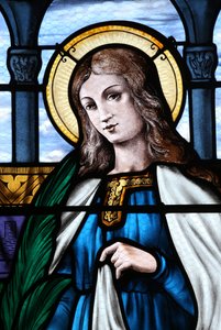 Kirche von Mezilles: Buntglasfenster: Heilige Eliane