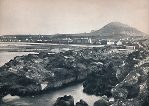 North Berwick - Von den Felsen, zeigt North Berwick Law, 1895