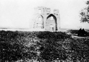 Alte Ruine am Ufer des Tigris, Mosul, Mesopotamien, 1918 von Unbekannt