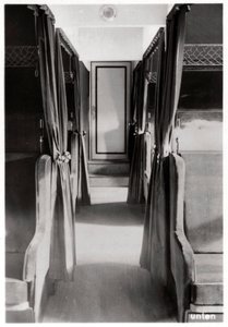 Passagierabteil des Zeppelin LZ 126, ca. 1924 1933 von Unbekannt