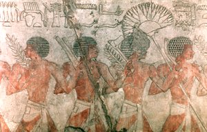 Relief mit Soldaten, Tempel von Hatschepsut von Unbekannt
