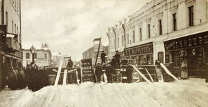 Revolutionäre Barrikaden in der Seleznevskaya-Straße, Moskau, Russland, während des Aufstands 1905
