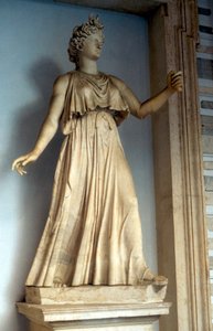 Römische Göttin Juno, Ehefrau und Schwester von Jupiter, Königin des Himmels