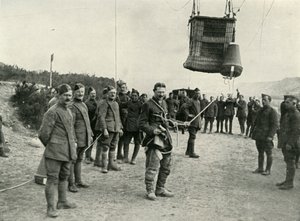 Kite-Ballons der Royal Field Artillery waren die Augen unserer Geschütze in Frankreich, 1919 von Unbekannt