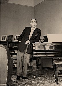 Sergei Rachmaninoff in der Villa Senar, 1939 von Unbekannt