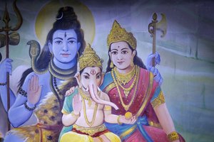 Shree Ram Mandir, Leicester. Shiva, Parvati und ihr Sohn Ganesh, Vereinigtes Königreich von Unbekannt