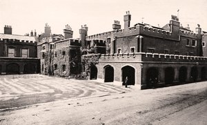 St. James Palace, London, 20. Jahrhundert von Unbekannt