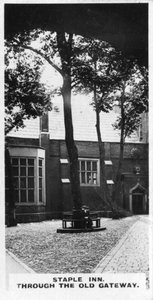 Staple Inn, durch das alte Tor, London, um 1920er Jahre von Unbekannt
