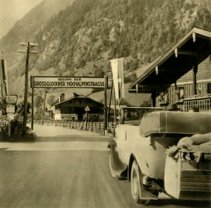 Start der Großglockner Hochalpenstraße, Fusch an der Großglocknerstraße, Österreich, ca. 1935 von Unbekannt