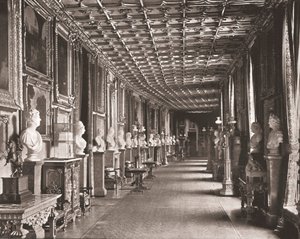Der Ostkorridor, Windsor Castle, Berkshire, 1894 von Unbekannt