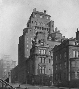 Das Fraternity Clubs Building von der Madison Avenue, New York City, 1924 von Unbekannt