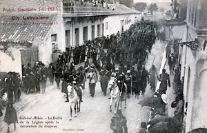 Die Französische Fremdenlegion marschiert durch die Straßen von Sidi Bel Abbes, Algerien, 1906