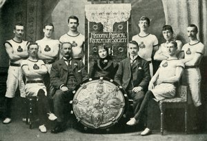 Das Team der Aberdeen Turner, Gewinner des N.P.R.S. Challenge Shield, 1902