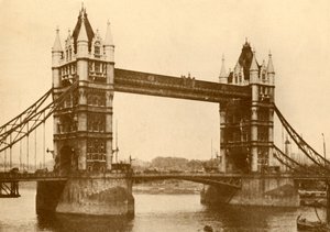 Die Tower Bridge, London, um 1930 von Unbekannt