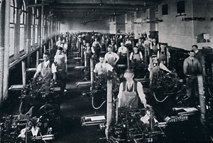 Die Druckerei der US-Regierung betreibt auch 126 Gießmaschinen, 1916 von Unbekannt
