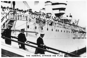 Der Admiral streicht seine Flagge, HMS Warspite, 1937 von Unbekannt