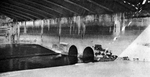 Die Mündung des Holebourne, wo er die Themse als Fleet Ditch erreicht, London, 1926-1927 von Unbekannt
