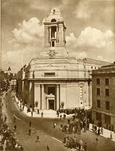 Eröffnung des Freimaurer-Friedensdenkmals, Great Queen Street, London, 19. Juli 1933, 1935 von Unbekannt