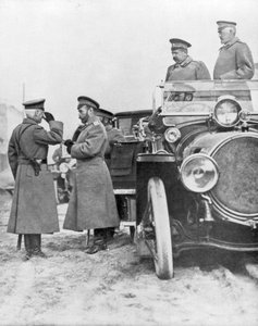 Zar Nikolaus II. besucht die russische Front, Mai 1915 von Unbekannt