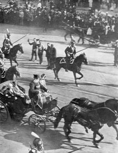Zar Nikolaus II. mit dem französischen Präsidenten Poincare zu Besuch, St. Petersburg, Russland, 21. Juli 1914 von Unbekannt