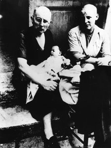 Zwei weibliche französische Kollaborateure, Chartres, Frankreich, 1944