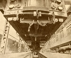 Unter der Erde: Unter einem elektrischen Wagen der District Railway, 1930