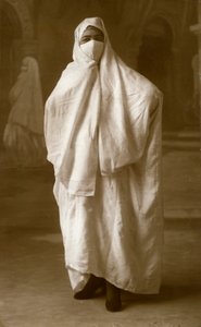 Verschleierte Frau, Algier, Algerien, 1943