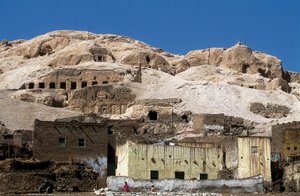 Blick auf das Tal der Könige, Neues Reich, Deir el Bahari, Ägypten von Unbekannt