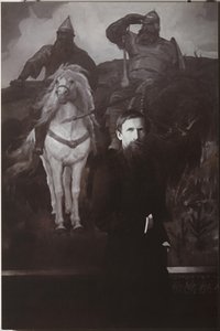 Viktor Vasnetsov vor seinem Gemälde Bogatyrs von Unbekannt