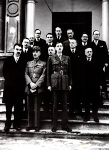 Zweiter Weltkrieg: De Gaulle mit exilierter französischer Regierung in Algerien, 1943 von Unbekannt