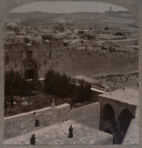 Zionstor. Der Ölberg und der Skopusberg in der Ferne von Unbekannt