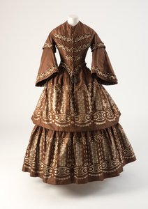 Braunes und cremefarbenes Seidenkleid mit Volants, 1850er Jahre