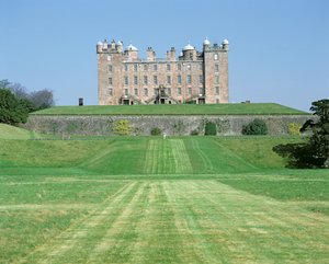 Drumlanrig Castle, Ansicht des Äußeren, schottische Schule, erbaut 1679-91, Dumfries, UK von Unbekannt Unbekannt
