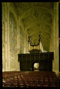 Kings College Chapel, Innenansicht mit Fächergewölbe und Orgel, 15. Jahrhundert, Cambridge, UK von Unbekannt Unbekannt