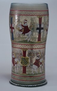Kurfuerstenhumpen (deutsches Kurfürstenglas) emailliert mit Szenen von Kaiser und sieben Kurfürsten auf weißen Pferden, böhmisch, 1625
