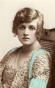 Dame Gladys Constance Cooper Ende des 19./Anfang des 20. Jahrhunderts (Postkarte)