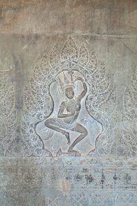 Tanzende Apsara-Relief an der äußeren Westwand, Angkor Wat, Kambodscha von Unbekannter Künstler