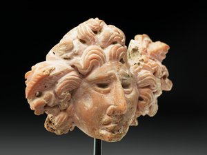 Kopf der Medusa, aus Baktrien oder Gandhara, 2.-1. Jahrhundert v. Chr.
