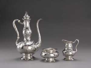 Martelé-Kaffeeservice: Kaffeekanne, ca. 1900-1910