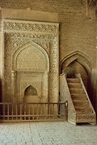 Mihrab (Gebetsnische) und Minbar (Kanzel) im Sultan Uljaitu Raum, wahrscheinlich 13./14. Jahrhundert