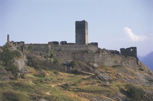 Alte Ruine eines Gebäudes, Castello St. Germain, Montjovet, Valle D